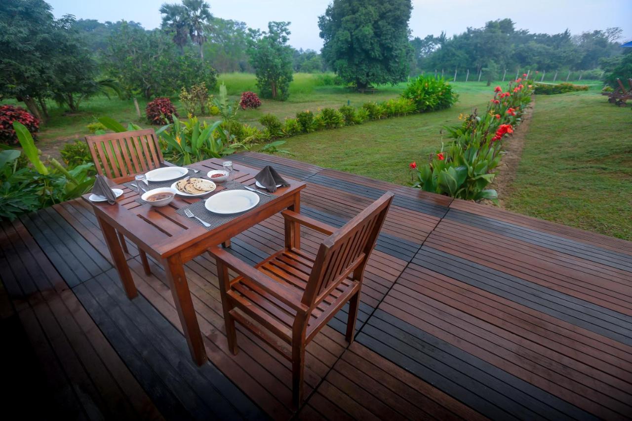 Subaseth Villa Anuradhapura Bagian luar foto