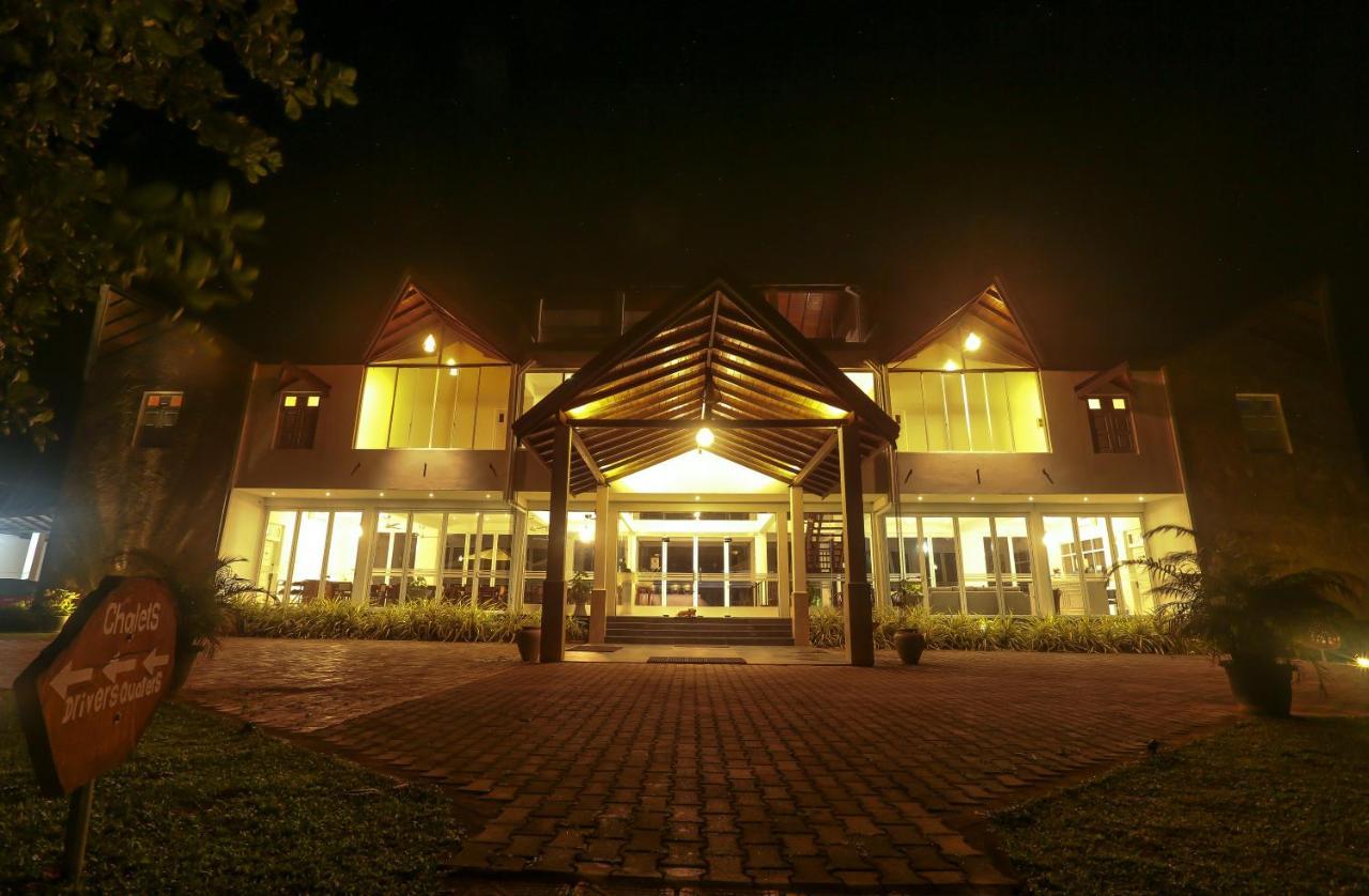 Subaseth Villa Anuradhapura Bagian luar foto
