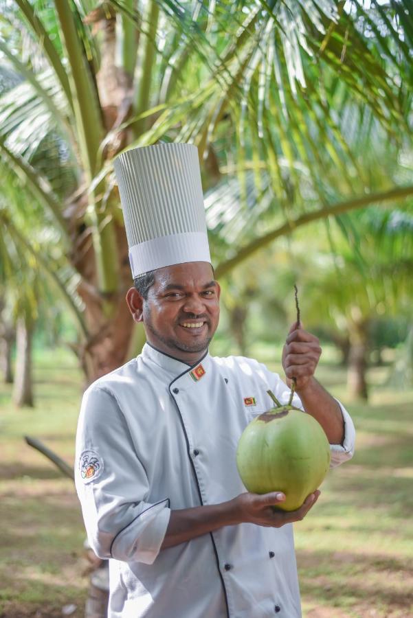 Subaseth Villa Anuradhapura Bagian luar foto