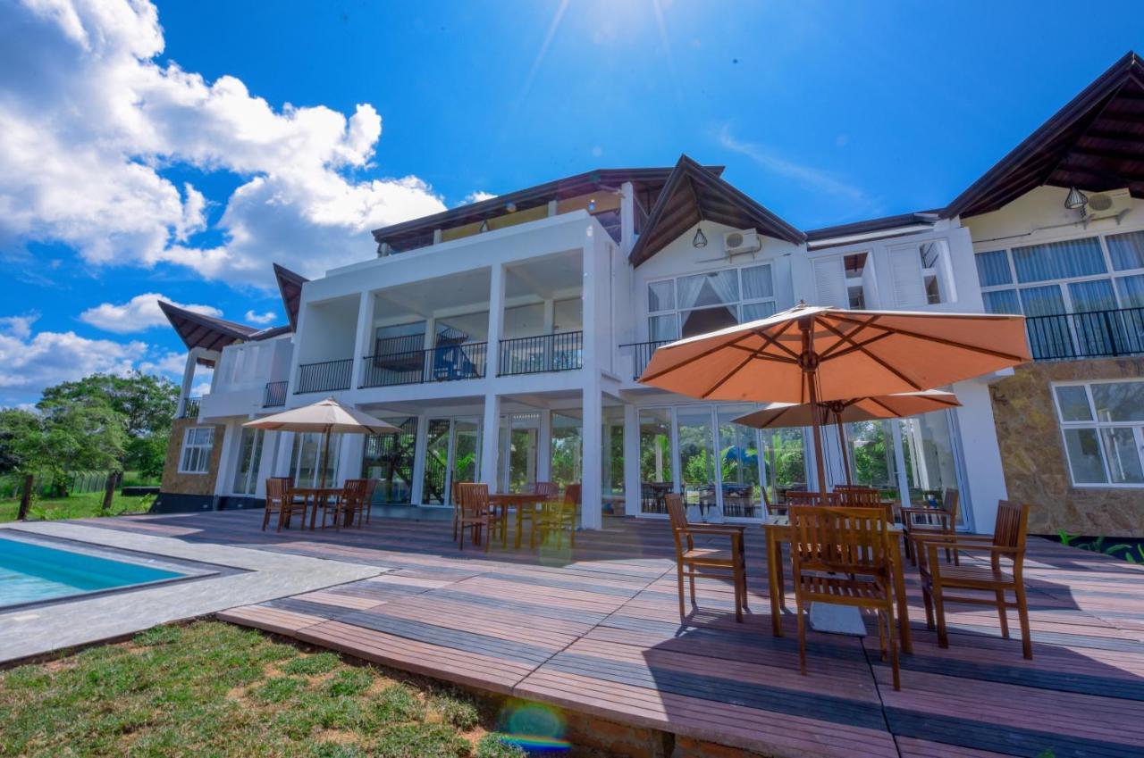 Subaseth Villa Anuradhapura Bagian luar foto