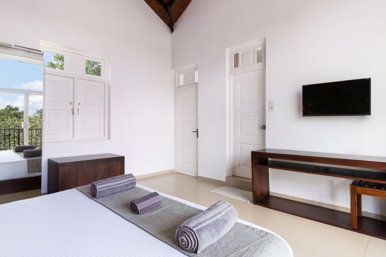 Subaseth Villa Anuradhapura Bagian luar foto